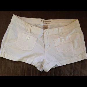 Super cute! White corduroy Arizona size 7 shorts